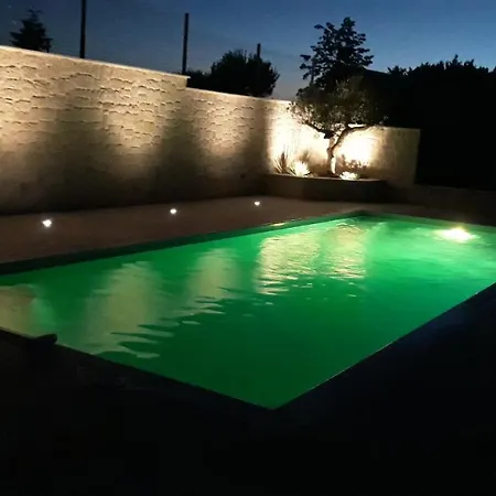 Country house La Roulotte Du Cos Lamothe-Capdeville