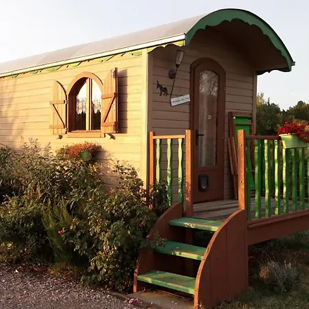 Landhaus La Roulotte Du Cos Lamothe-Capdeville